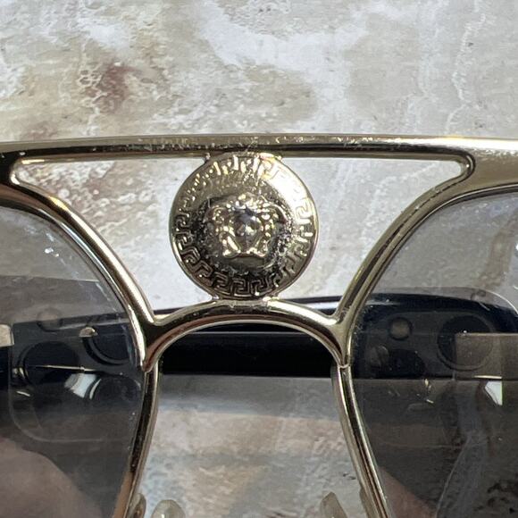 Versace Sunglasses Mod 2238 1252/6G FOR FRAMES ONLY Lens Scratches 61-13-140 3N